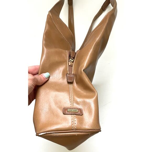 Nine West Vintage Shoulder Bag Tan 15"x10" - Picture 4 of 9